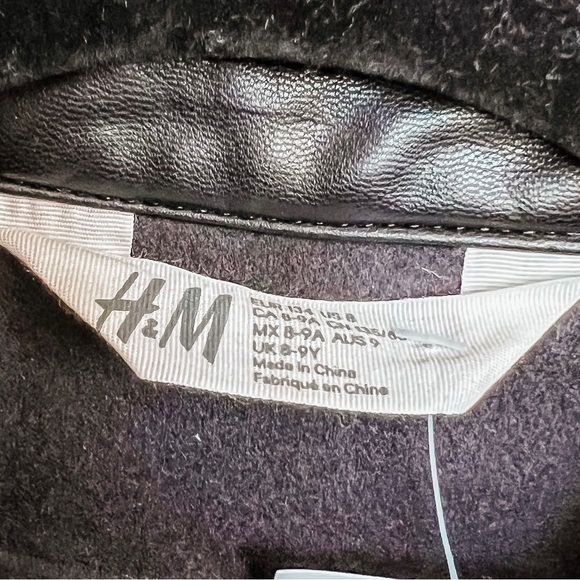 NEW H&M BLACK FAUX LEATHER SHIRT JACKET (SIZE 8) - Picture 4 of 5